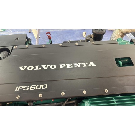 VOLVO PENTA D6 435 HP IPS 600